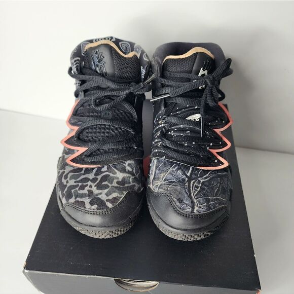 Nike Kyrie 7s What the sneakers - Picture 3 of 7